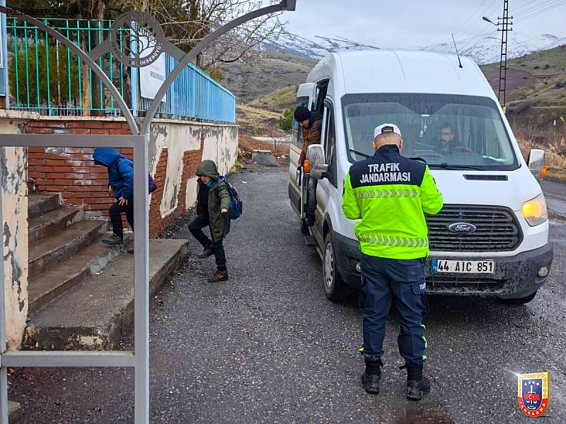 Malatya’da Okullarda Trafik Tedbirleri ve Servis Denetimleri Sürüyor