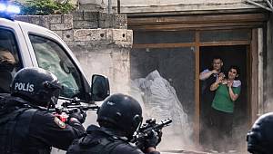 Gaziantep Kalealtı’nda Rehine Krizi! Yüzlerce Polis Sevk Edildi, Mahalle Ablukaya Alındı