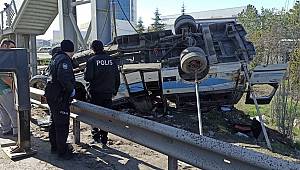 Minibüs Kazasında Ölü Sayısı 5'e Yükseldi! Kahreden Kazada Ölenlerin Kimlikleri Belli Oldu.