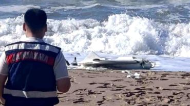 Kurucaşile'de plajda silahlı insansız hava aracı bulundu