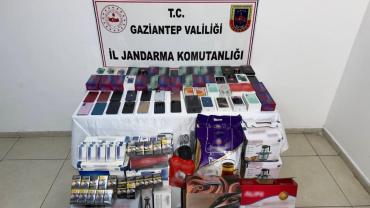 JANDARMADAN 2 MİLYON 850 BİN LİRALIK KAÇAK ÜRÜN OPERASYONU